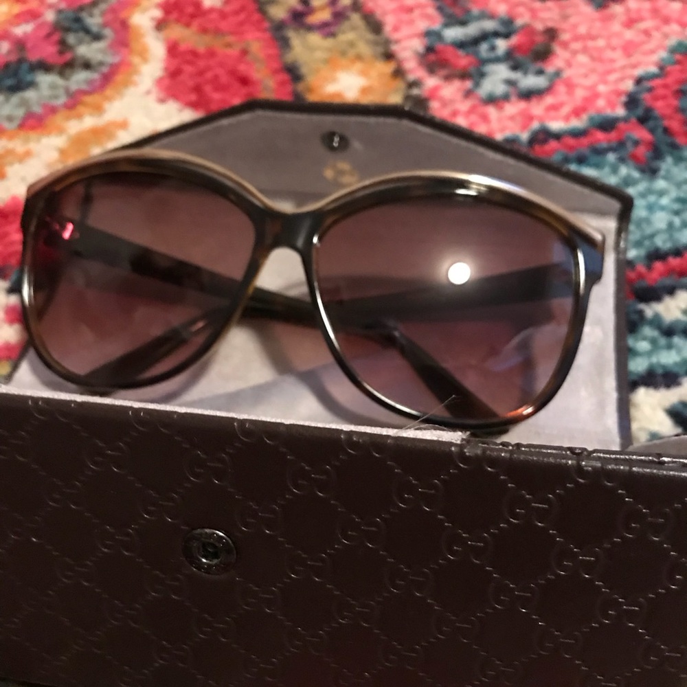 Gucci sunglasses